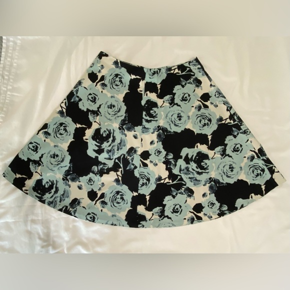 Talbots 8 Aqua & Black Rose Print A-line Skirt - Picture 4 of 7
